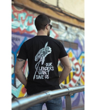 Camiseta Our leaders won´t save us Negra  - FREELIFE