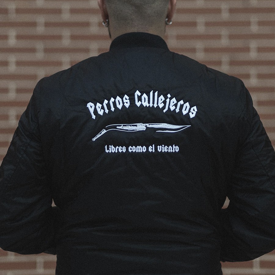 Bomber Perros Callejeros