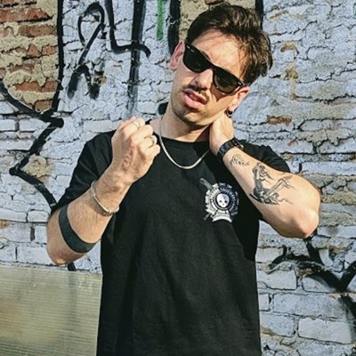 Camiseta Hood - Perros Callejeros