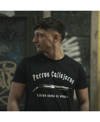 Camiseta perros callejeros