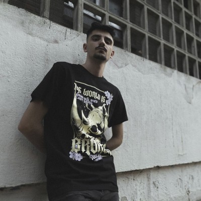 Camiseta The World Is Broken - Freelife