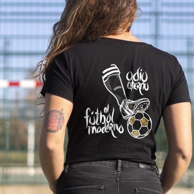 Camiseta odio eterno al fútbol moderno Entallada - Barrioka