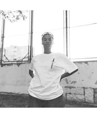 Camiseta Our leaders wont save us Blanca - Freelife