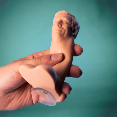 Dildo Pollalmeida - Enemigos de España