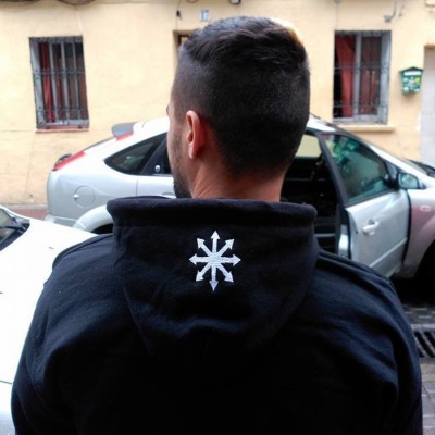 Sudadera Bordada Kaos - Freelife