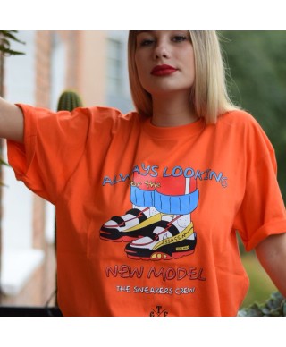 Camiseta Always looking for the new model  - Tgte