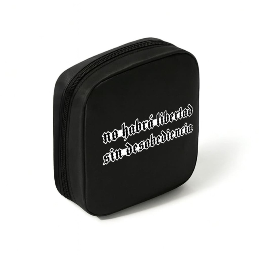 Neceser desobediencia  - Hard Way