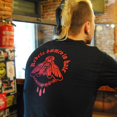 Camiseta Polilla Roja - Hard Way