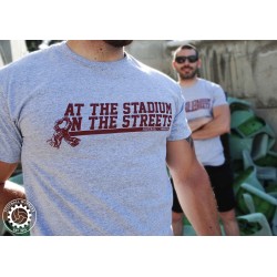 Camiseta At the Stadium - FOOTBALL WORKERS