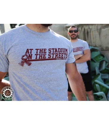 Camiseta At the Stadium - FOOTBALL WORKERS