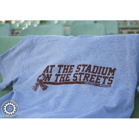 Camiseta At the Stadium - FOOTBALL WORKERS